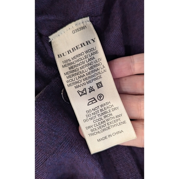 Burberry Brit 100% Merino Wool Cardigan Size Medium - Picture 7 of 9
